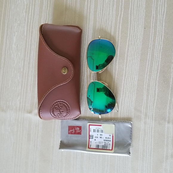 Ray-Ban Accessories - RAY-BAN Aviators 3025 Green Flash.